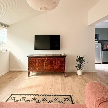 Urban Retreat 티라나